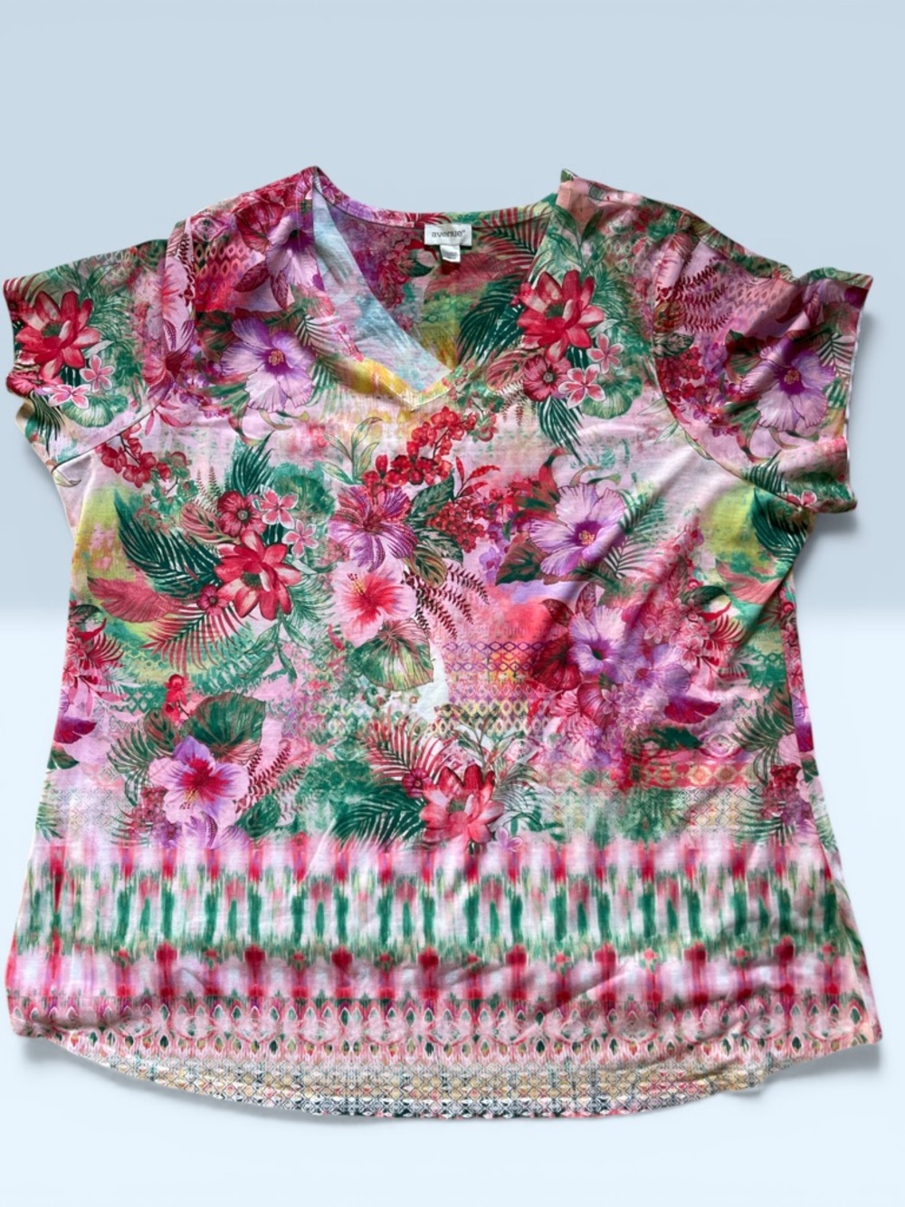 Avenue Floral V-Neck Tee in Pink, Green & Purple